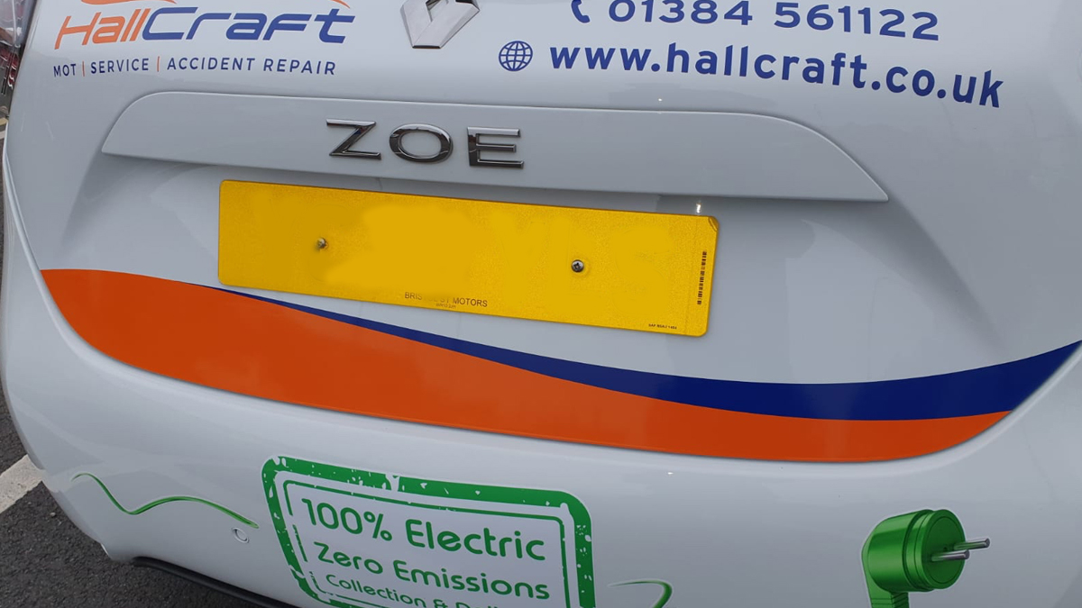 HallCraft-go-green-with-electric-courtesy-car-fleet-for-customers-4